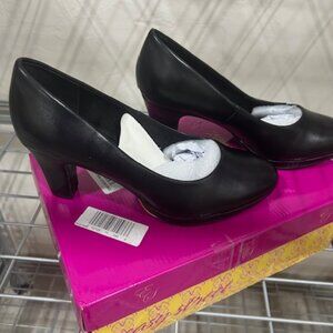 Easy Street Black Equinox